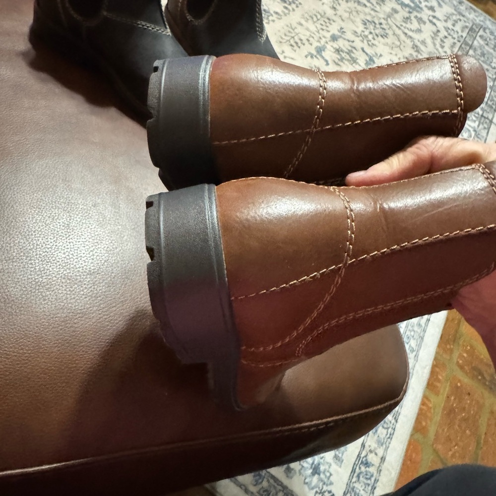 Eastland Women's Brown Ankle Boots - Picture 3 of 6
